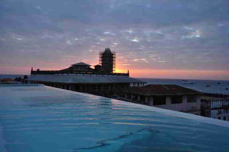 house of wonder - zanzibar - sunset view from upendo (2)